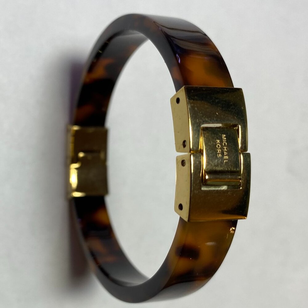 Michael Kors Tortoise-Shell Print Hinged Bracelet - image 6